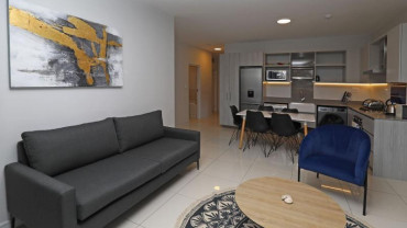 Two Bedroom One Bathroom Furnished Unit At The Median
