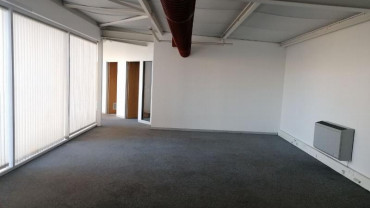 Offices To Let in Fairlands