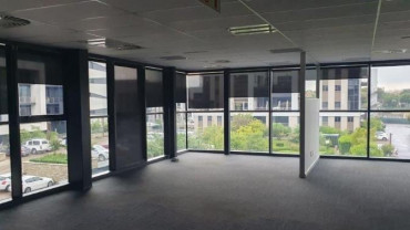 -Grade Offices to rent in upmarket office park