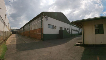 Manufacturing Warehouse To Let in Spartan