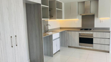 High -Rise apartments. Off grid stress free living. Stylish and modern 1 bedroom 1 bathroom apartment available in upmarket Rosebank.